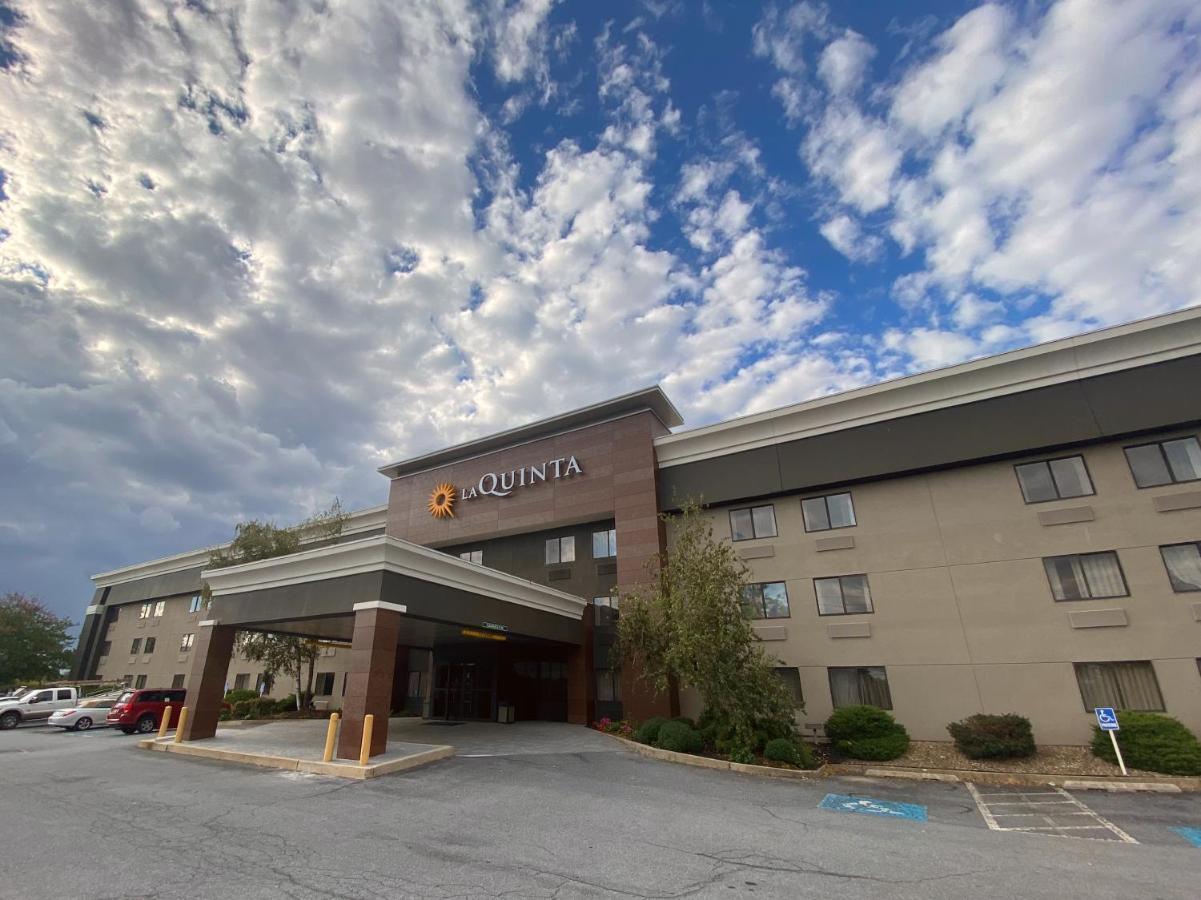 La Quinta By Wyndham Harrisburg Airport Hershey Exterior foto